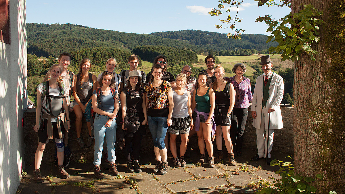 Gruppenfoto: Exkursionsteilnehmende